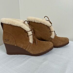 UGG Jeovana Women's Chestnut Wedge Ankle Boots